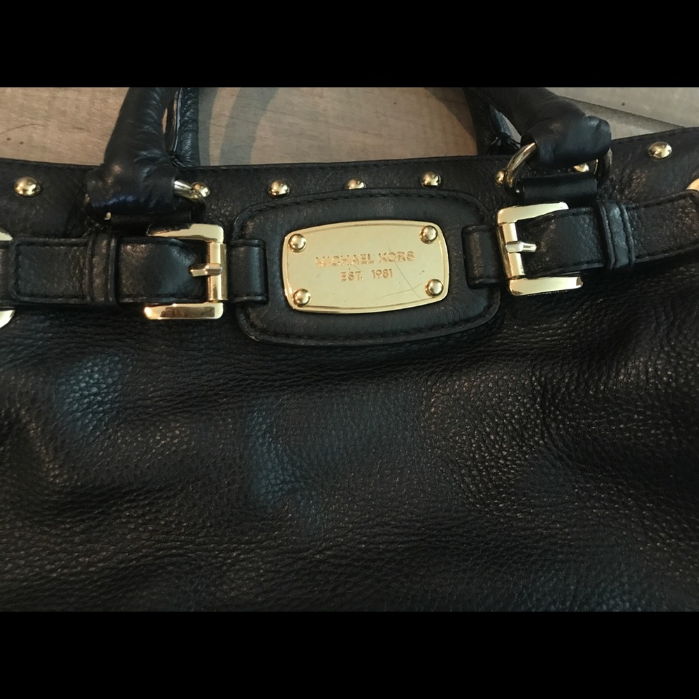 Used Authentic Michael kors purse